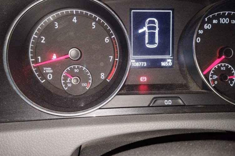 Used Volkswagen Golf 2018 1.6L Automatic Comfort Model Odometer Close Up