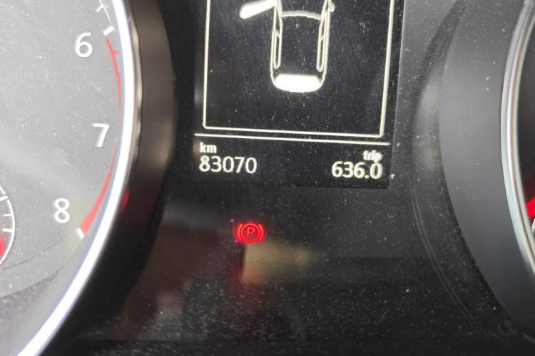 Used Volkswagen Golf 2018 280TSI Automatic R-Line Model Odometer Close Up