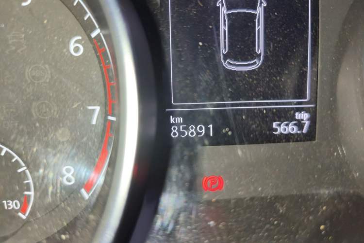 Used Volkswagen Golf 2018 280TSI Automatic R-Line Model Odometer Close Up