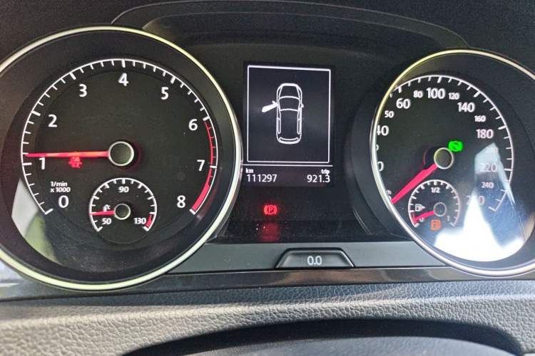Used Volkswagen Golf 2018 230TSI Automatic Luxury Version Odometer Close Up