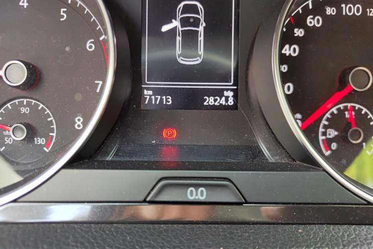 Used Volkswagen Golf 2018 230TSI Automatic Luxury Version Odometer Close Up