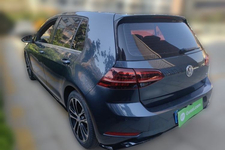 Used Volkswagen Golf 2018 280TSI Automatic R-Line Model Rear Left 45 Deg