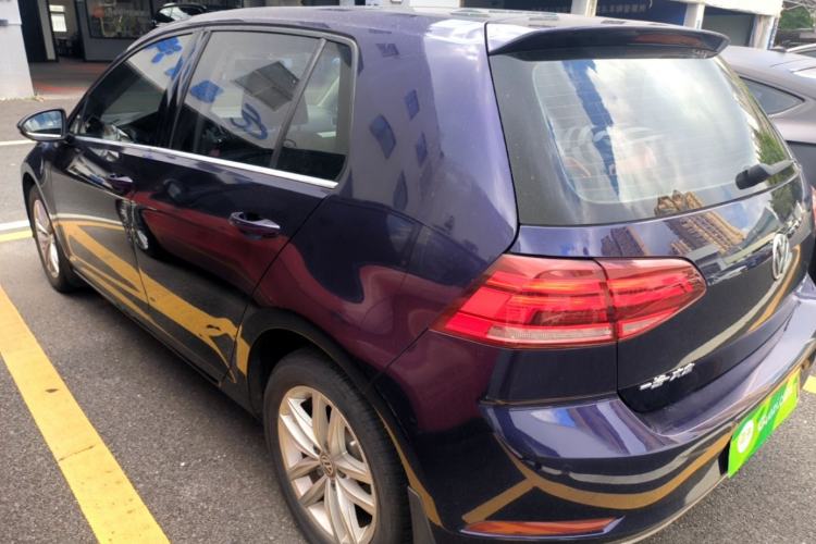 Used Volkswagen Golf 2018 230TSI Automatic Comfort Model Rear Left 45 Deg