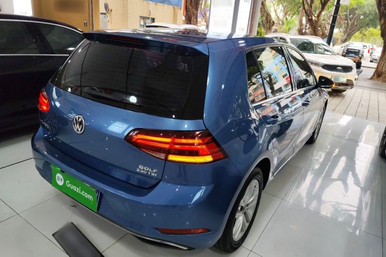 Used Volkswagen Golf 2018 230TSI Automatic Comfort Model Rear Right 45 Deg