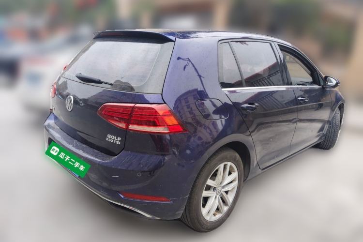 Used Volkswagen Golf 2018 230TSI Automatic Comfort Model Rear Right 45 Deg