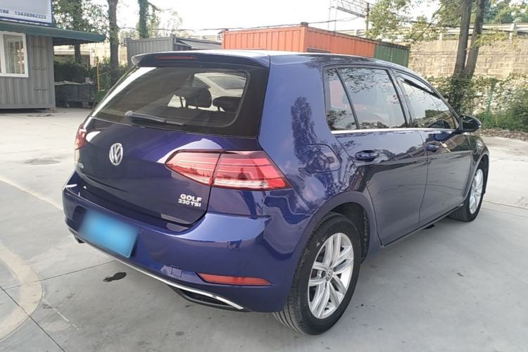 Used Volkswagen Golf 2018 230TSI Automatic Comfort Model Rear Right 45 Deg