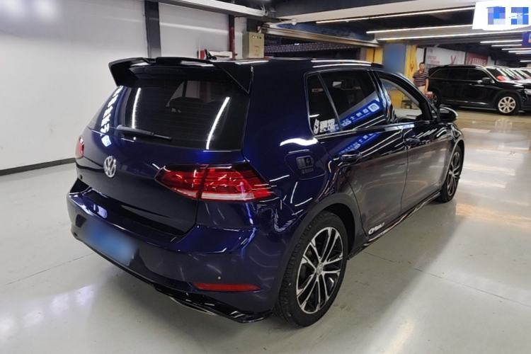 Used Volkswagen Golf 2018 230TSI Automatic Comfort Model Rear Right 45 Deg