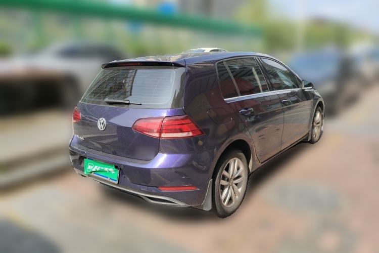 Used Volkswagen Golf 2018 230TSI Automatic Comfort Model Rear Right 45 Deg