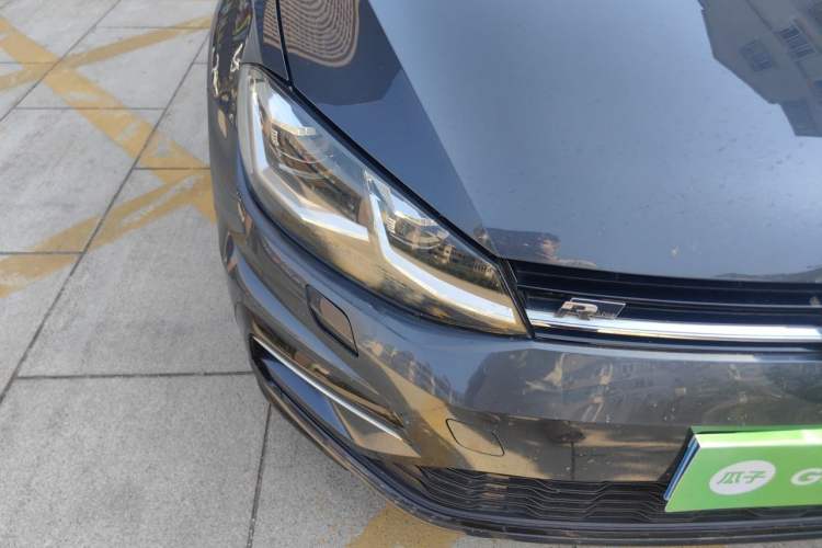 Used Volkswagen Golf 2018 280TSI Automatic R-Line Model Right Front Headlight