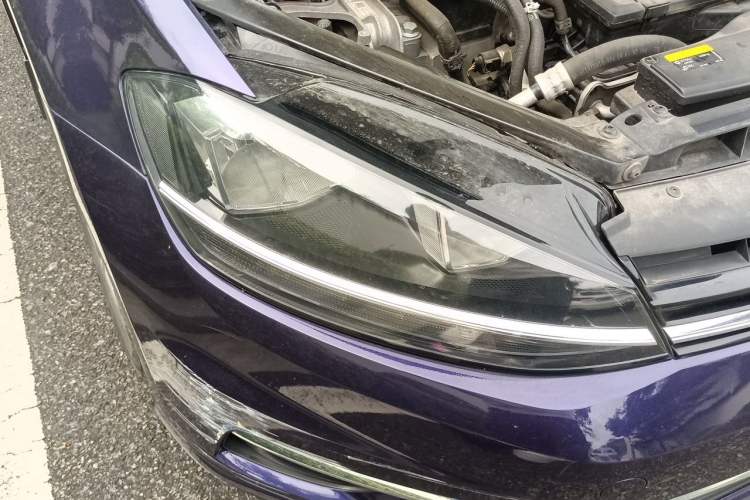 Used Volkswagen Golf 2018 230TSI Automatic Comfort Model Right Front Headlight