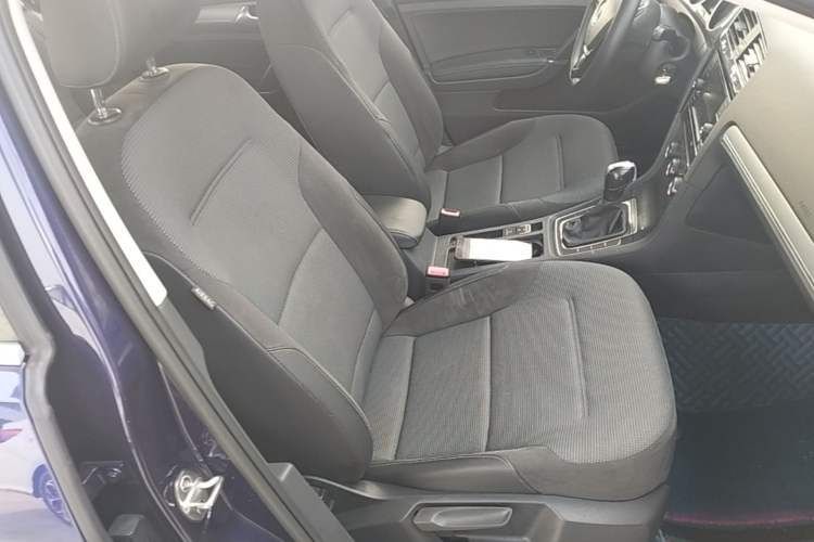 Used Volkswagen Golf 2018 230TSI Automatic Comfort Model Right Front Seat