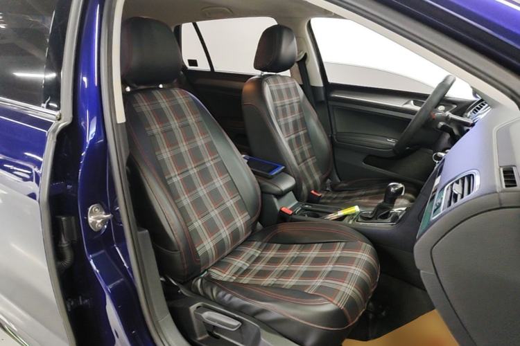 Used Volkswagen Golf 2018 230TSI Automatic Comfort Model Right Front Seat