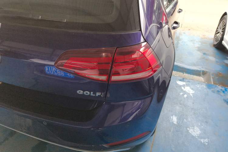 Used Volkswagen Golf 2018 1.6L Automatic Comfort Model Right Rear Taillight