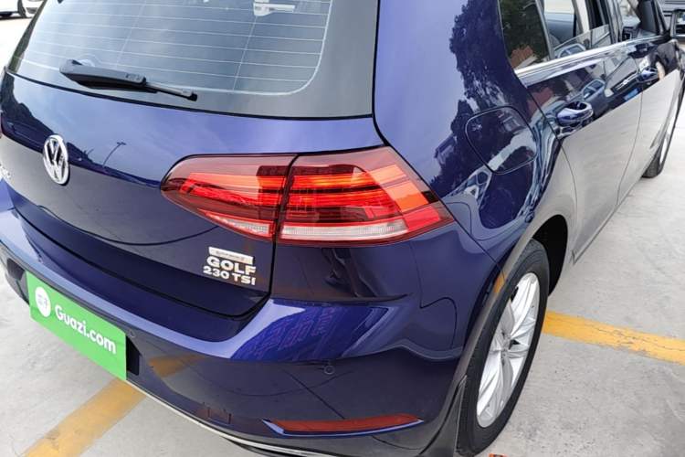 Used Volkswagen Golf 2018 230TSI Automatic Comfort Model Right Rear Taillight