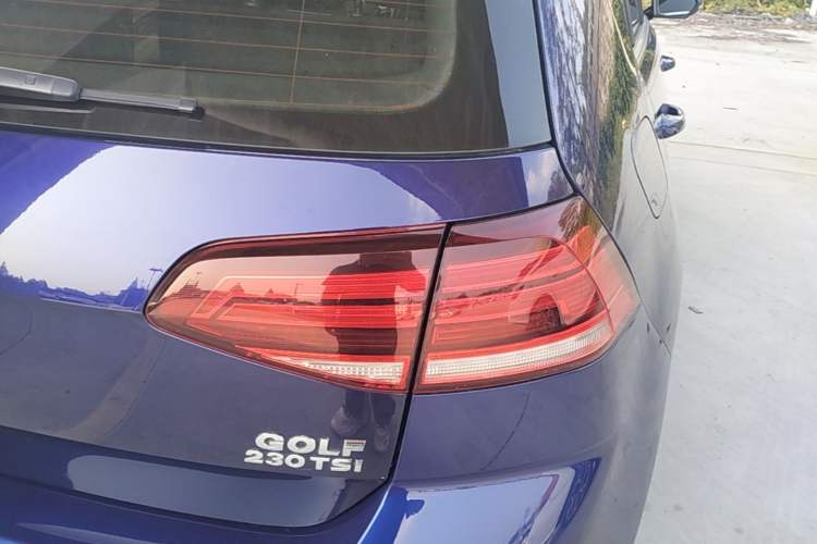 Used Volkswagen Golf 2018 230TSI Automatic Comfort Model Right Rear Taillight