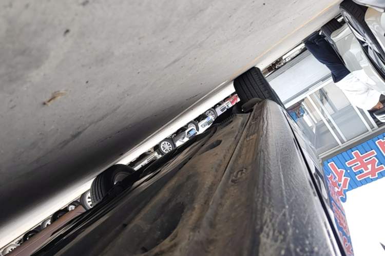 Used Volkswagen Golf 2018 230TSI Automatic Comfort Model Right Side Sill