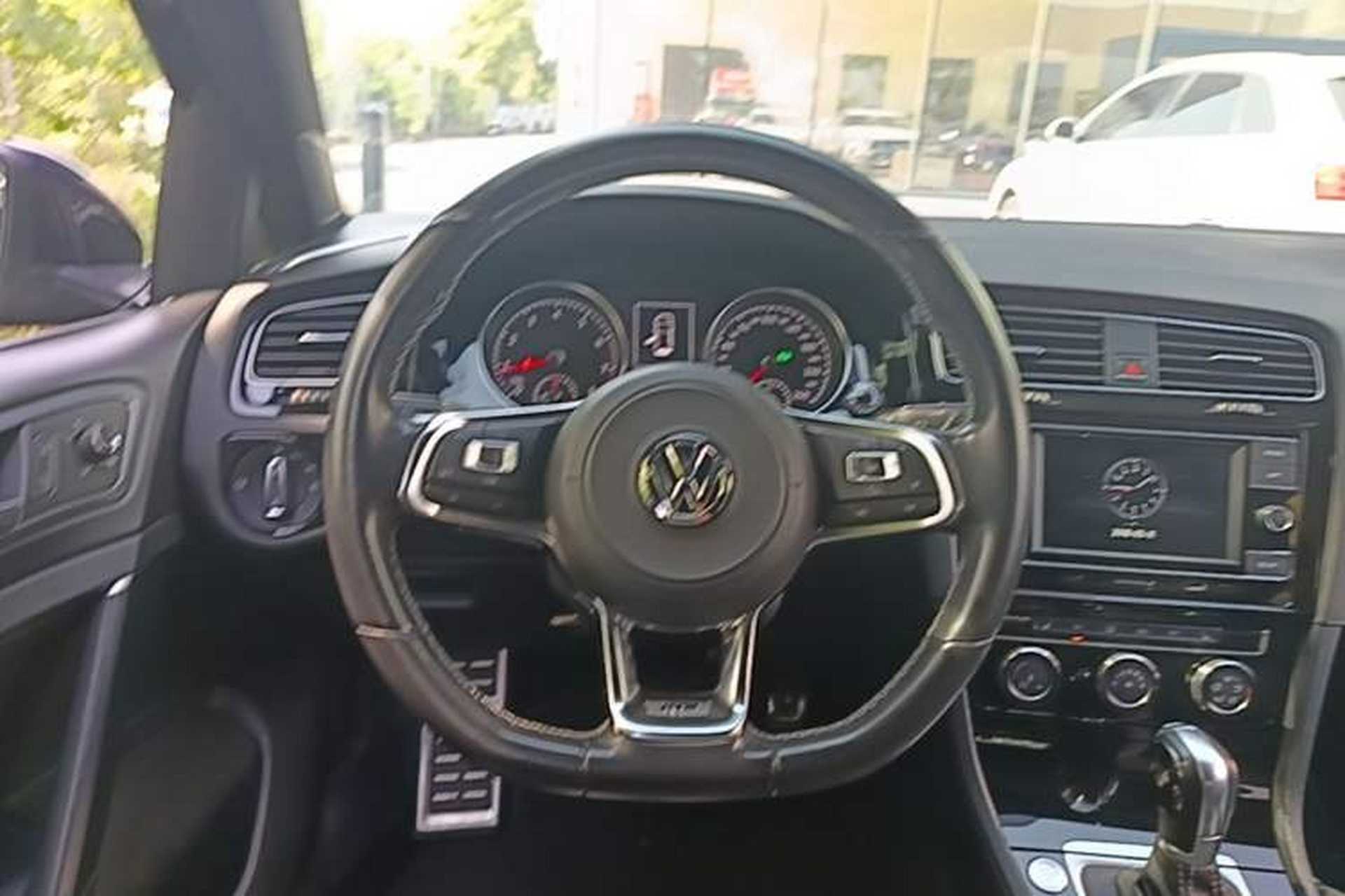 Used Volkswagen Golf 2018 280TSI Automatic R-Line Model Steering Wheel