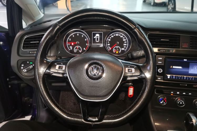 Used Volkswagen Golf 2018 230TSI Automatic Comfort Model Steering Wheel