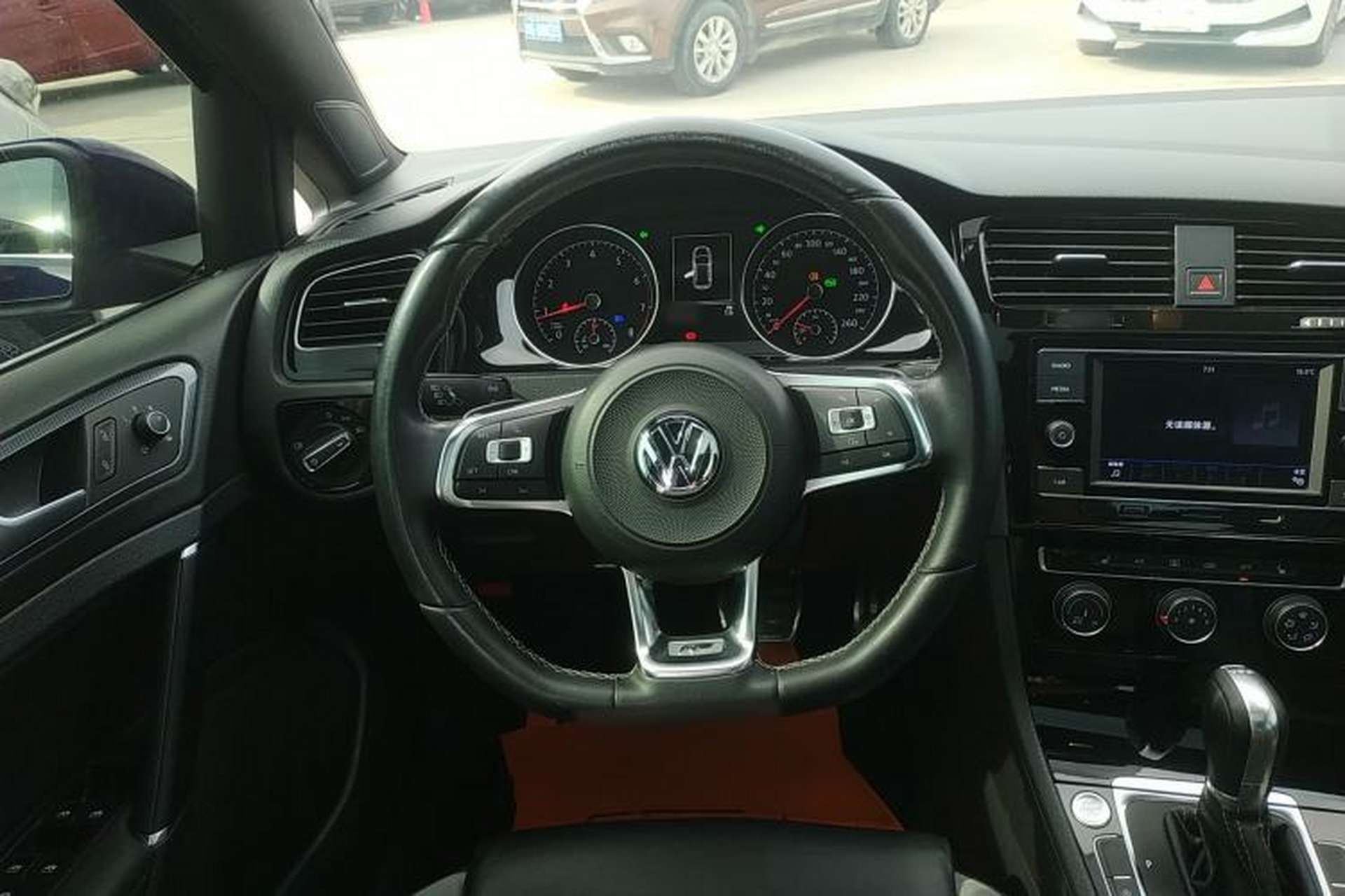 Used Volkswagen Golf 2018 280TSI Automatic R-Line Model Steering Wheel
