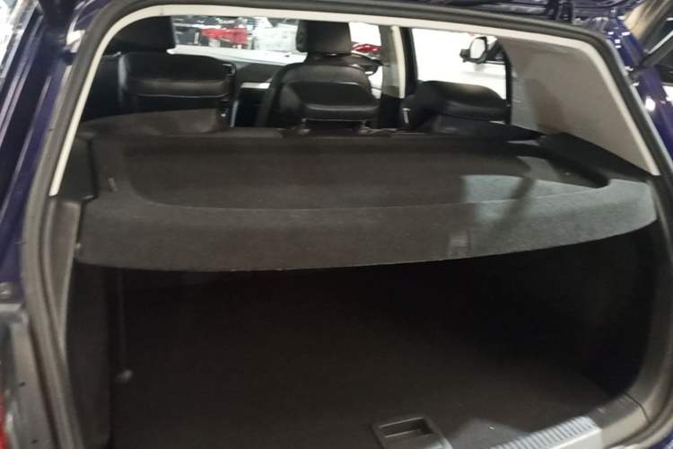 Used Volkswagen Golf 2018 230TSI Automatic Comfort Model Trunk