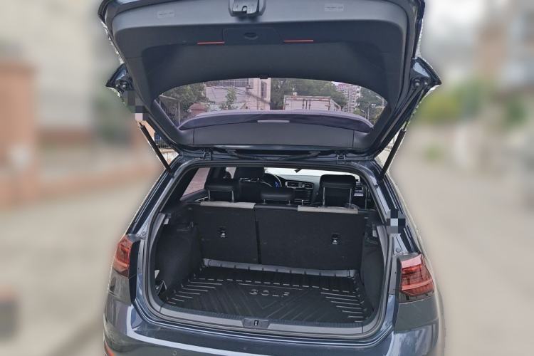 Used Volkswagen Golf 2018 280TSI Automatic R-Line Model Trunk