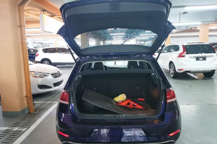Used Volkswagen Golf 2018 230TSI Automatic Comfort Model Trunk