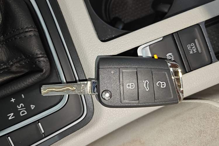 Used Volkswagen Golf 2018 1.6L Automatic Comfort Model Vehicle Key