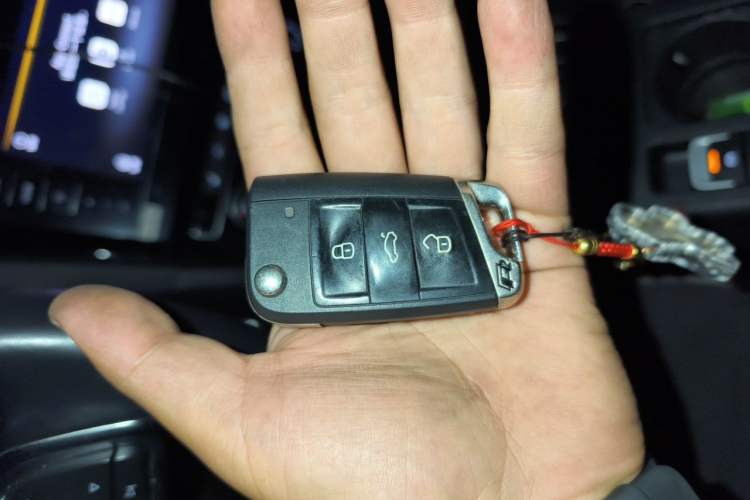 Used Volkswagen Golf 2018 280TSI Automatic R-Line Model Vehicle Key