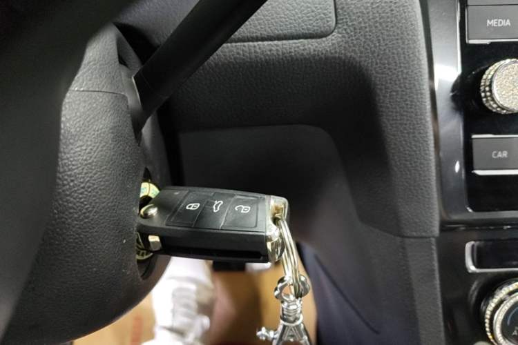 Used Volkswagen Golf 2018 230TSI Automatic Comfort Model Vehicle Key