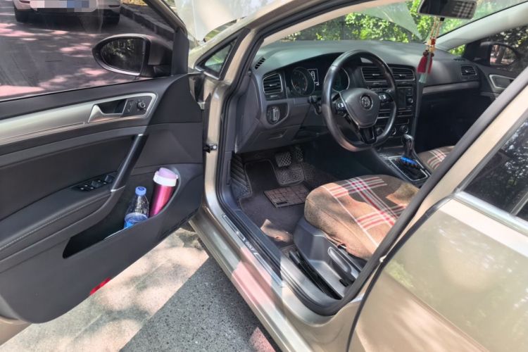 Used Volkswagen Golf 2018 1.6L Automatic Comfort Model Driver Seat