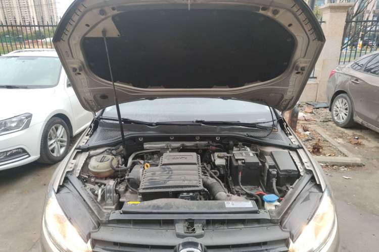 Used Volkswagen Golf 2018 1.6L Automatic Comfort Model Engine Bay