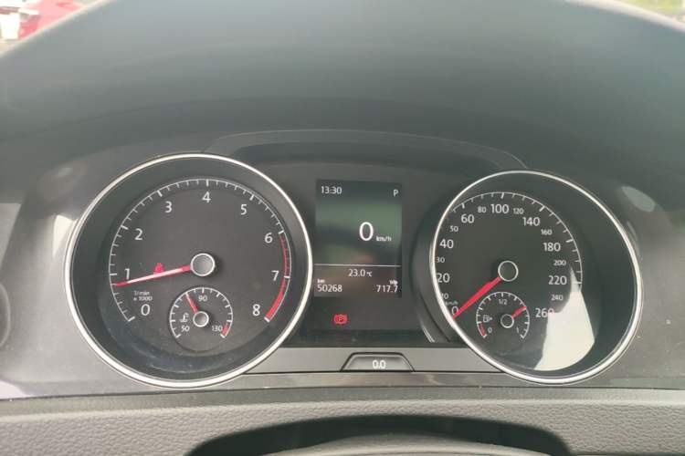 Used Volkswagen Golf 2018 1.6L Automatic Comfort Model Instrument Cluster