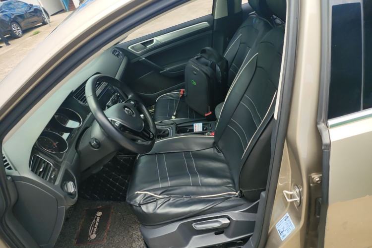 Used Volkswagen Golf 2018 1.6L Automatic Comfort Model Left Front Seat