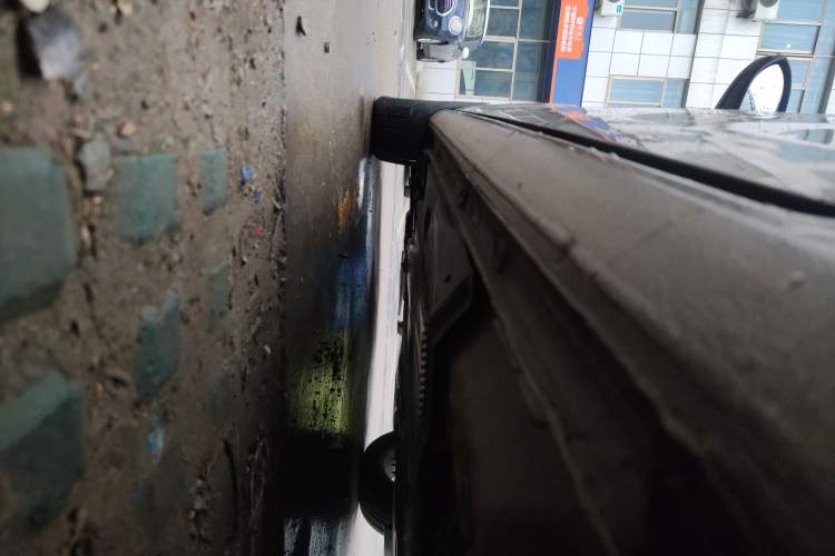 Used Volkswagen Golf 2018 1.6L Automatic Comfort Model Left Side Sill