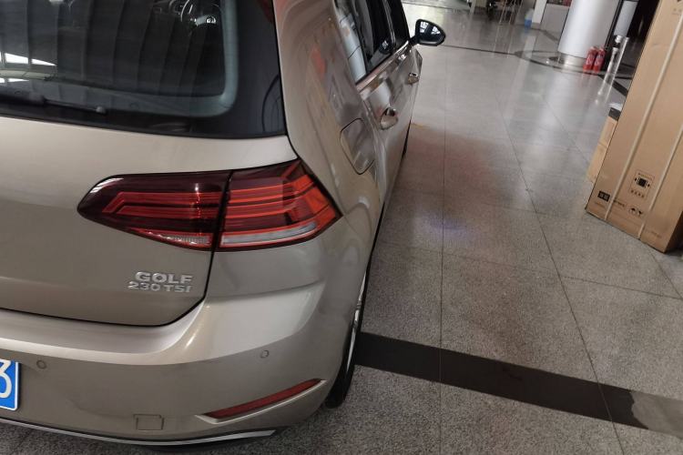 Used Volkswagen Golf 2018 230TSI Automatic Comfort Model Right Rear Taillight