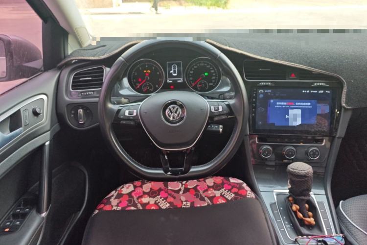 Used Volkswagen Golf 2018 1.6L Automatic Comfort Model Steering Wheel