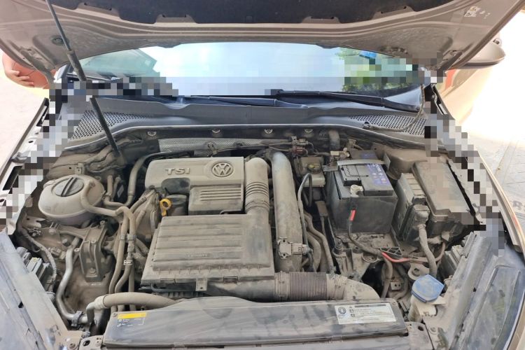 Used Volkswagen Golf 2018 230TSI Automatic Comfort Model Engine Bay