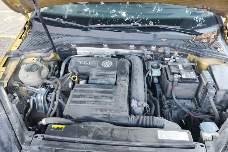Used Volkswagen Golf 2018 230TSI Automatic Luxury Version Engine Bay