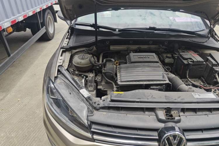Used Volkswagen Golf 2018 1.6L Automatic Comfort Model Engine Bay Right