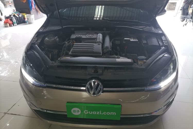 Used Volkswagen Golf 2018 230TSI Automatic Comfort Model Engine Bay
