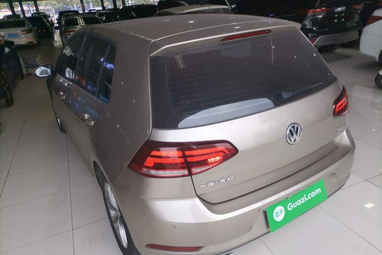 Used Volkswagen Golf 2018 230TSI Automatic Comfort Model Exterior 1