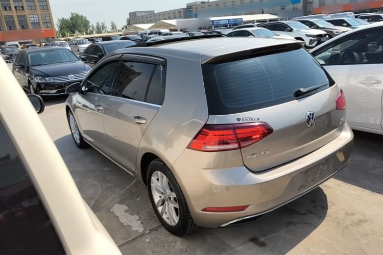 Used Volkswagen Golf 2018 230TSI Automatic Comfort Model Exterior 2