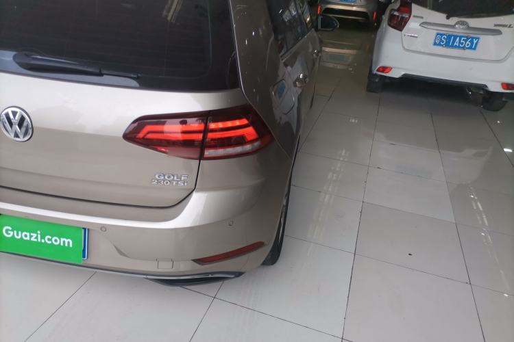Used Volkswagen Golf 2018 230TSI Automatic Comfort Model Exterior 2