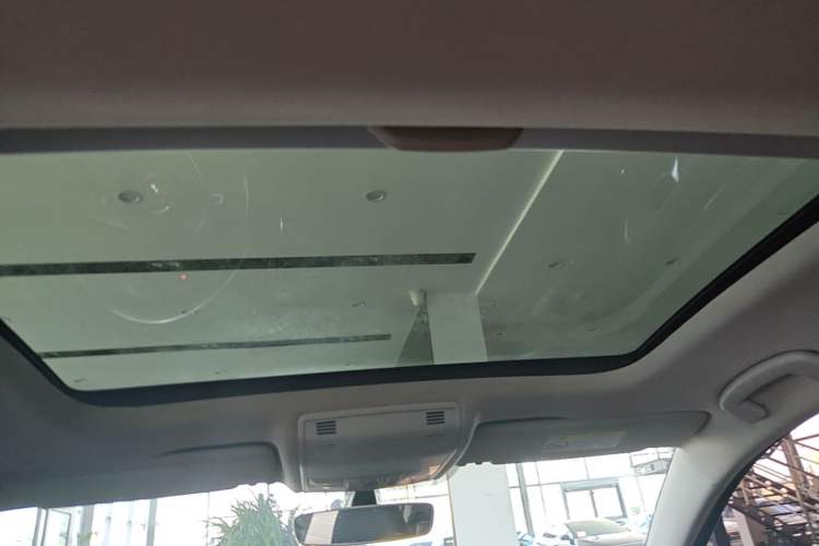 Used Volkswagen Golf 2018 230TSI Automatic Luxury Version Headliner