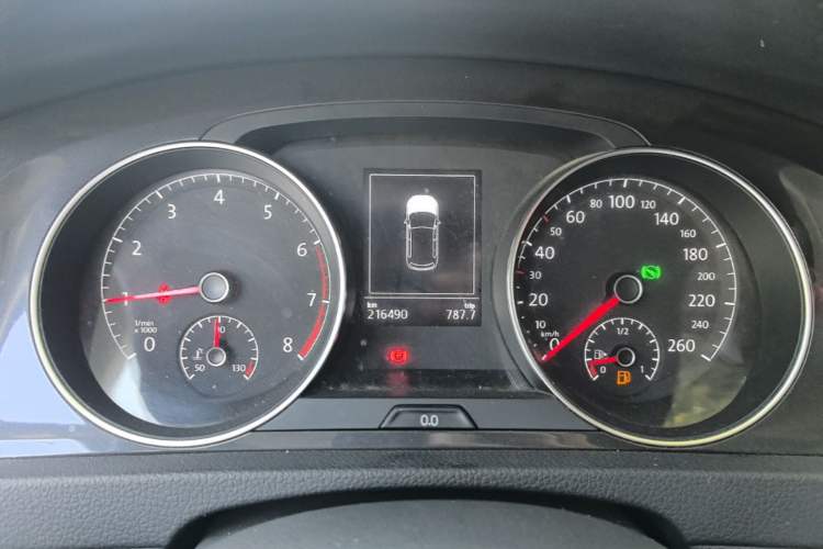 Used Volkswagen Golf 2018 230TSI Automatic Comfort Model Instrument Cluster