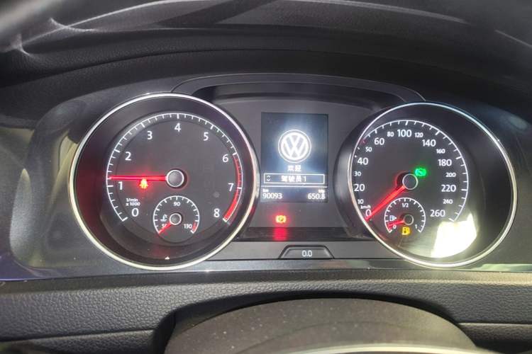 Used Volkswagen Golf 2018 230TSI Automatic Luxury Version Instrument Cluster