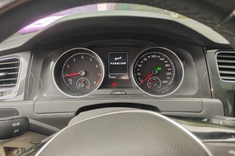 Used Volkswagen Golf 2018 1.6L Automatic Comfort Model Instrument Cluster