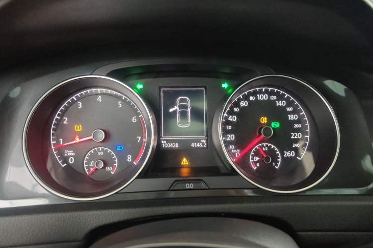Used Volkswagen Golf 2018 1.6L Automatic Comfort Model Instrument Cluster