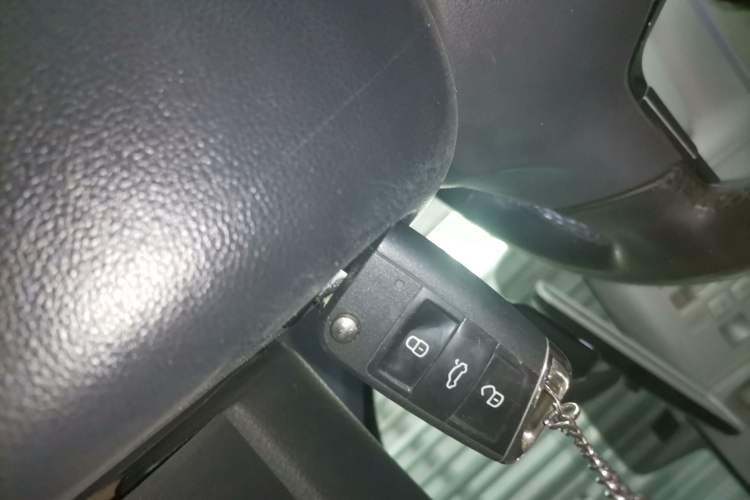 Used Volkswagen Golf 2018 230TSI Automatic Comfort Model Interior 1