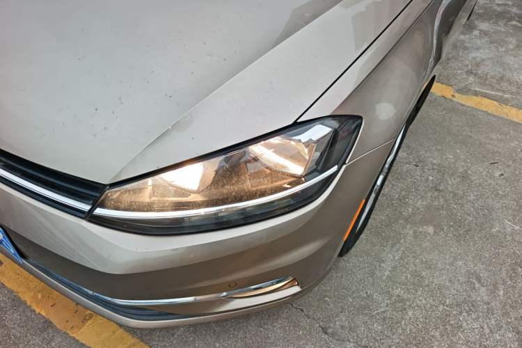 Used Volkswagen Golf 2018 230TSI Automatic Comfort Model Left Front Headlight